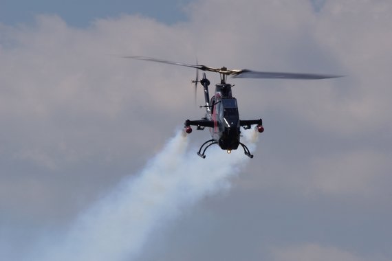 Flugplatzfest Völtendorf 2016 Flying Bulls 20160807_507_LOAD_Bell TAH-1F Cobra_Foto Anton Wildberger