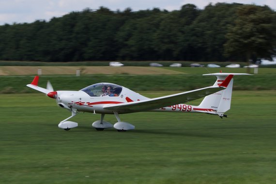 Flugplatzfest Völtendorf 2016 OE-9499 20160807_576_LOAD_HK36 Soper Dimona_Foto Anton Wildberger