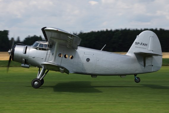 Flugplatzfest Völtendorf 2016 SP-FAH 20160807_432_LOAD_Antonov AN2_Foto Anton Wildberger Flugplatzfest Völtendorf 2016 SP-FAH 20160807_432_LOAD_Antonov AN2_Foto Anton Wildberger