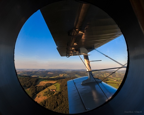 Jonathan Schmidt Flugplatzfest Völtendorf 2016 Blick aus der AN-2 Jonathan Schmidt Flugplatzfest Völtendorf 2016 Blick aus der AN-2