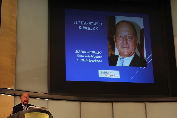 Der ehemalige AUA-Chef Mario Rehulka sprach ebenfalls beim Luftfahrtsymposium - Foto: Franz Zussner Der ehemalige AUA-Chef Mario Rehulka sprach ebenfalls beim Luftfahrtsymposium - Foto: Franz Zussner