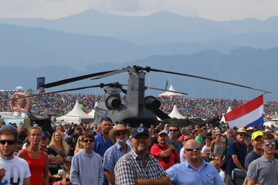 Niederlaender umgeben Zeltweg 2016_Robert Erenstein Besucher Airpower 2016