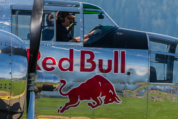 Red-Bull-North-American-B-25J-Mitchell