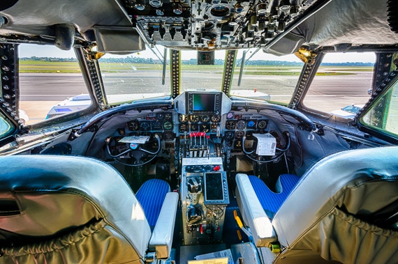 Tobias Bosina Breitling Super Constellation HB-RSC_002 Cockpit