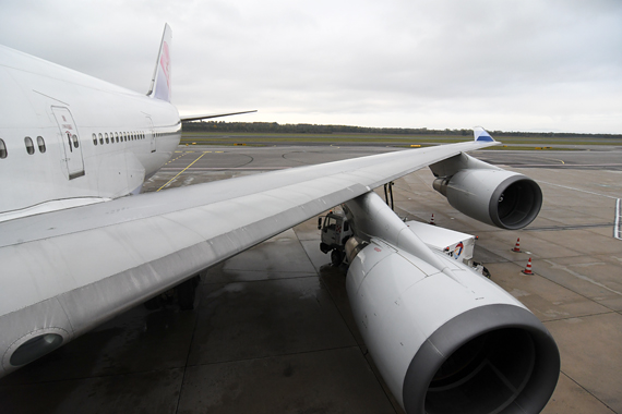 betankung China Airlines boeing 747-400 Foto Austrian Wings Media Crew