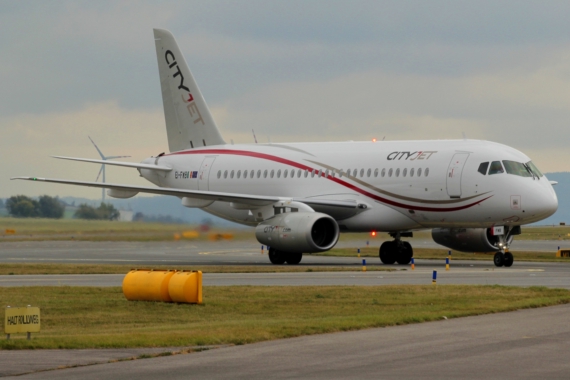 suchoi-superjet-cityjet-ei-fwb-erstlandung-wien-12102016-foto-kevin-schrenk-fuer-austrian-wings_04 suchoi-superjet-cityjet-ei-fwb-erstlandung-wien-12102016-foto-kevin-schrenk-fuer-austrian-wings_04