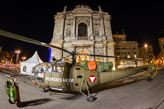 thomas-ranner-bundesheer-helikopter-nationalfeiertag-2016-nachtaufnahme-alouette-iii_1