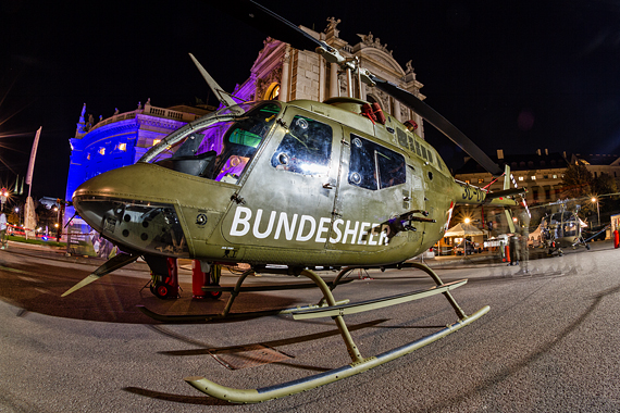 thomas-ranner-bundesheer-helikopter-nationalfeiertag-2016-nachtaufnahme-oh-58-kiowa