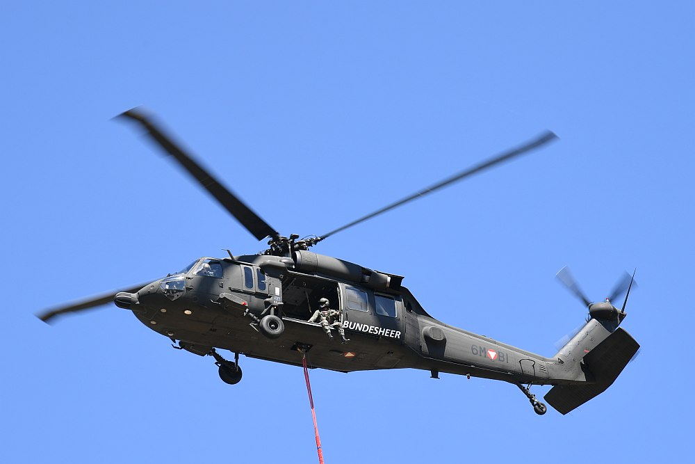 Fotostrecke mit Video 20 Jahre Black Hawk beim Österreichischen