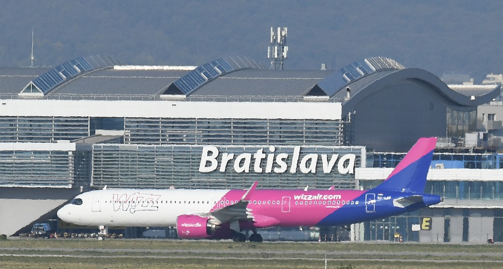 M. R. Štefánik Airport sees near‑doubling of passengers in first nine months of 2026