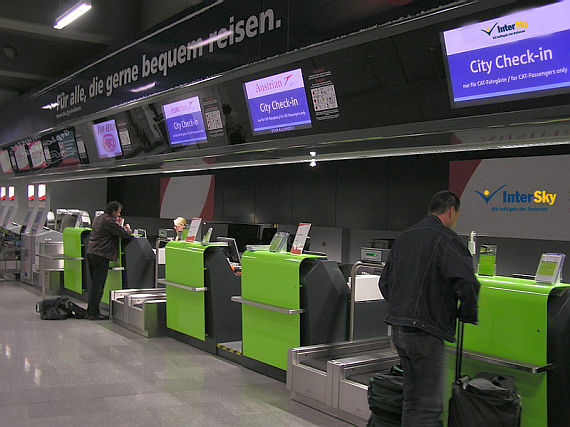 Check-In am CAT-Terminal Wien Mitte - Foto: InterSky