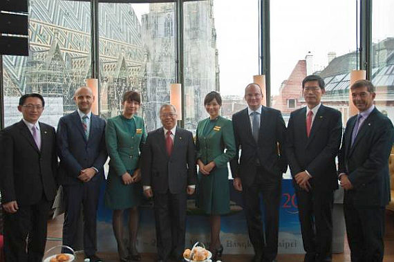 EVA AIR Pressekonferenz am 10. 11. 2011 in Wien - Foto: Moritz Ritter