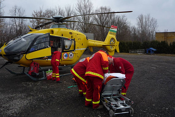 Flugrettung in Ungarn - Foto: Magyar Légimentõ Nonprofit Kft.