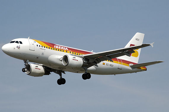 Iberia Airbus A319 - Foto: Adrian Pingstone