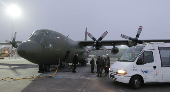 Die Hercules nach der Landung in Wien Schwechat heute Morgen - Foto: Bundesheer