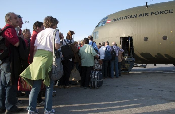 "Boarding" der etwas anderen Art in Luxor, Ägypten - Foto: Bundesheer / Gerhard Simader