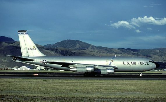 Die bestsehende KC-135 Tankerflotte der US-Streitkräfte basiert auf der Boeing 707, die aus den 1950er Jahren stammt - Foto: Eduard Marmet