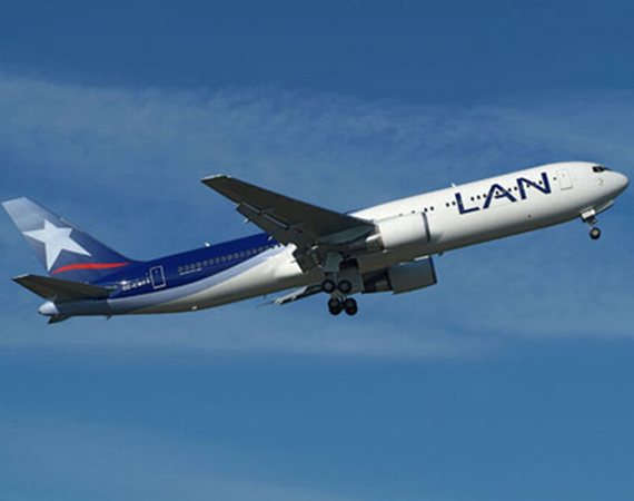 Boeing 767-300 von LAN beim Start - Foto: Boeing