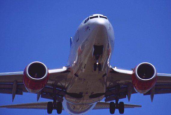 Boeing 737-600 von SAS im Landeanflug - Foto: Konstantin von Wedelstädt