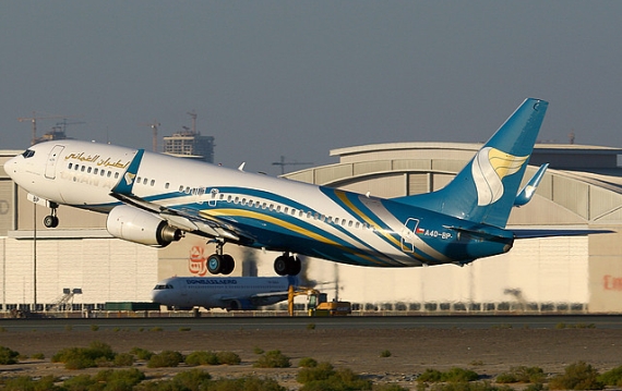 Boeing 737-800 von Oman Air beim Start - Foto: Konstantin von Wedelstaedt