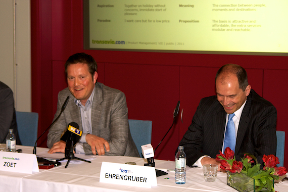 Norbert Zoet, Vice President International Sales und Stefan Ehrengruber, Leiter Marketing Sales Flughafen Wien AG - Foto: J. Kasberger Norbert Zoet, Vice President International Sales und Stefan Ehrengruber, Leiter Marketing Sales Flughafen Wien AG - Foto: J. Kasberger