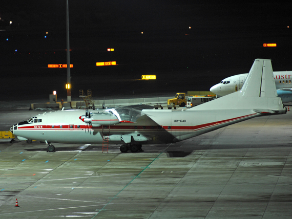 Antonov An-12 am Flughafen Wien (Symbolbild) - Foto: Austrian Wings Media Crew