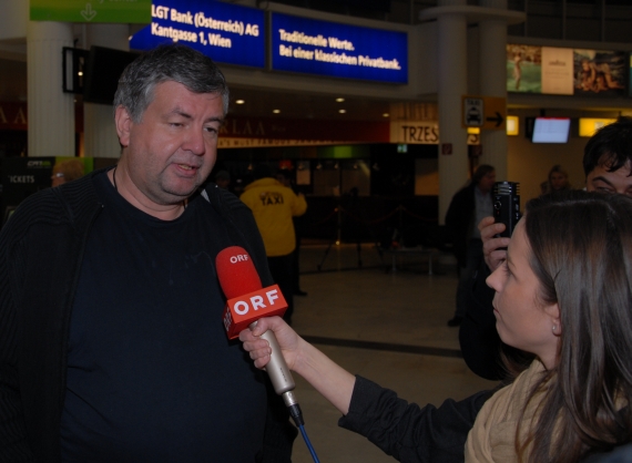 Franz Hahn aus Niederösterreich im Interview mit dem ORF - Foto: Austrian Wings Media Crew Franz Hahn aus Niederösterreich im Interview mit dem ORF - Foto: Austrian Wings Media Crew