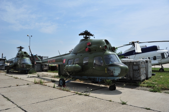 Ausgemusterte Mil Mi2 und Mi8 der Regierungsstaffel Ausgemusterte Mil Mi2 und Mi8 der Regierungsstaffel