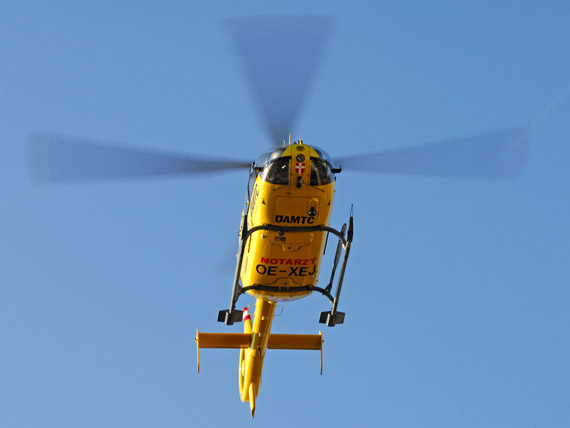 Christophorus Notarzthubschrauber im Einsatz (Symbolbild) - Foto: P. Radosta / Austrian Wings