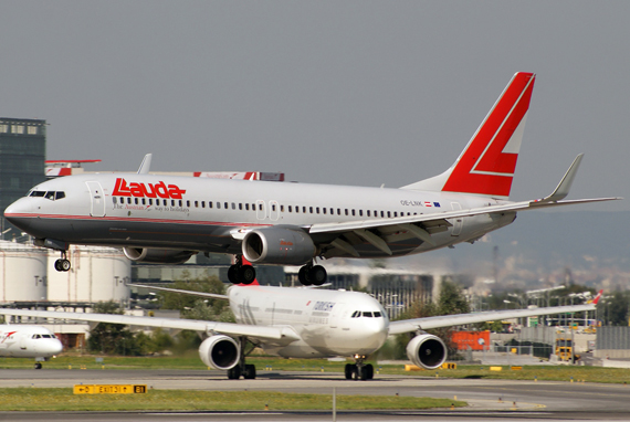 Die OE-LNK trägt zwar noch die Farben von Lauda Air, ist aber bereits "operated by Tyrolean" - Foto: RR / Austrian Wings Media Crew