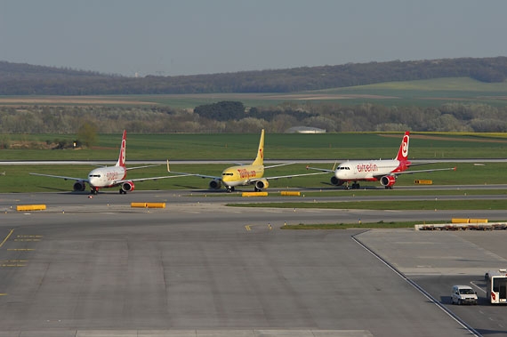 Im April 2010 verwandelten sich die europäischen Flughäfen tagelang zu Flugzeugparkplätzen - Foto: Austrian Wings Media Crew