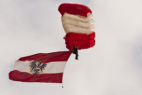 Das Bundesheer zeigte Flagge - Foto: Markus Dobrozemsky