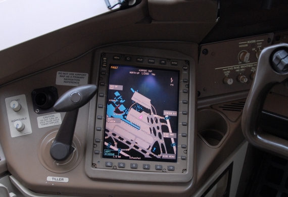 Papierkrieg ade! Elektronische Plandarstellung im modernen Cockpit der Triple Seven von Eva Air
