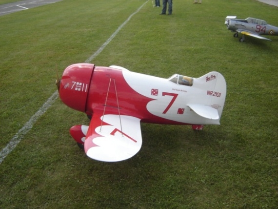 Die Gee Bee war extrem anspruchsvoll zu fliegen, ihre Aerodynamik am ehesten mit "intressant" zu beschreiben