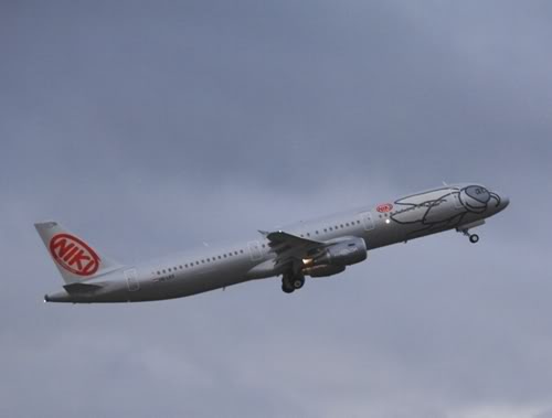 Airbus A321 von NIKI beim Start - Foto: Austrian Wings Media Crew